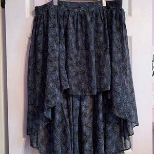 High-Low Peacock Patterned Skirt